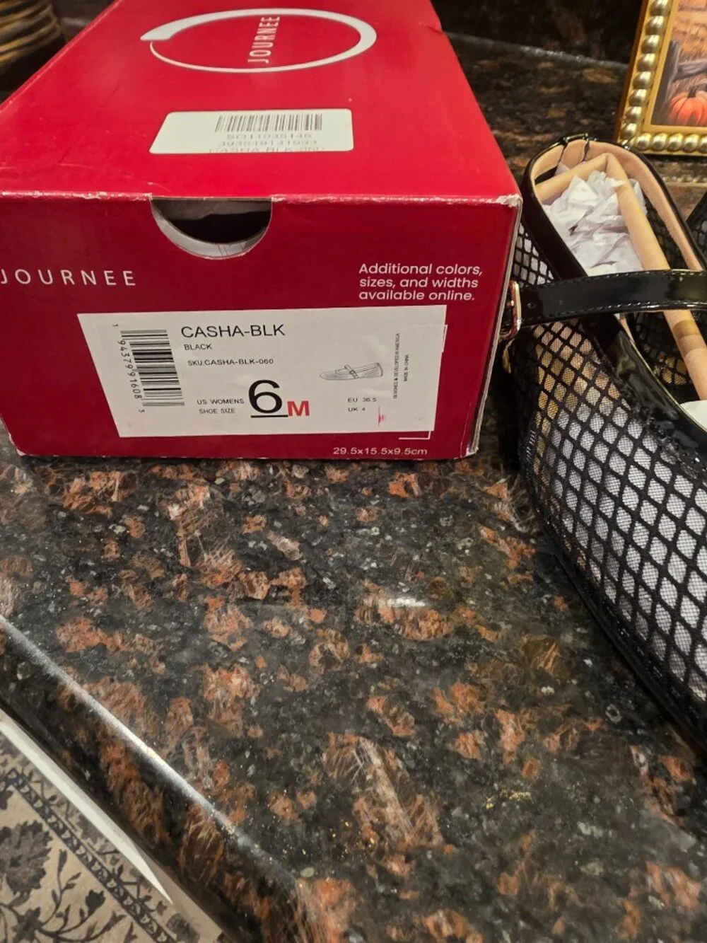 JJournee Collection Casha flats brand new